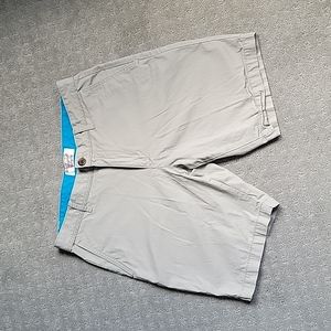 Penguin khaki shorts-like new